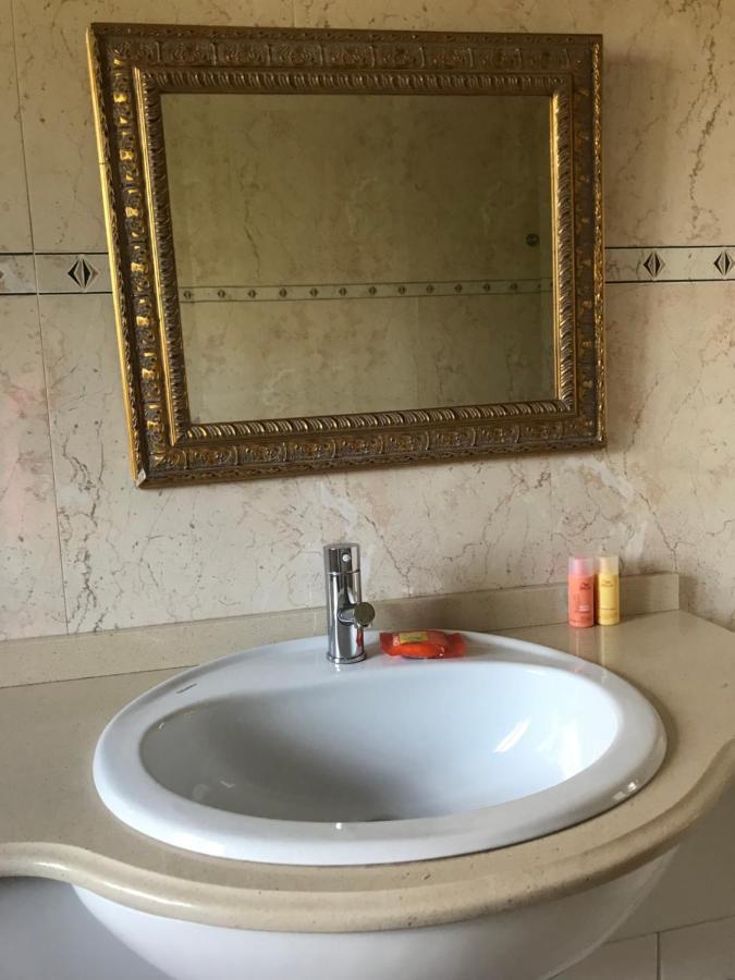 לינה וארוחת בוקר גימראייש Camelias מראה חיצוני תמונה